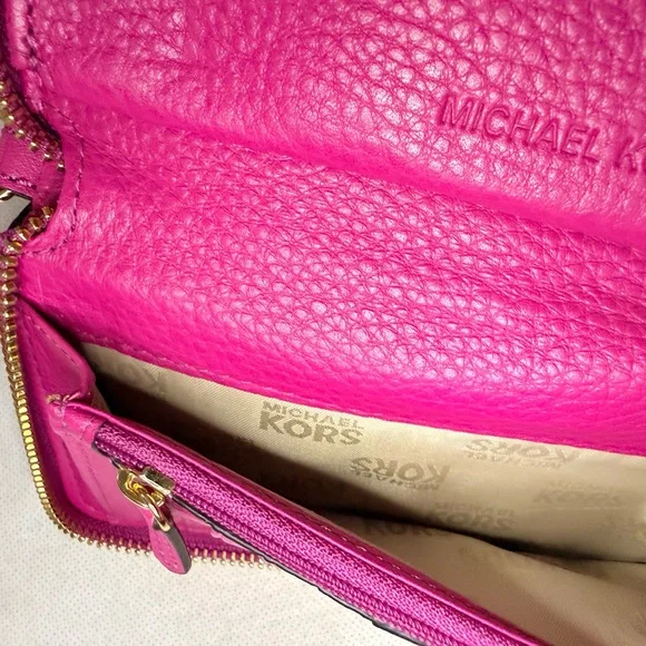 Michael Kors Jet Set Travel Wristlet Wallet Hot Pink Leather Phone Clutch - Picture 7 of 13